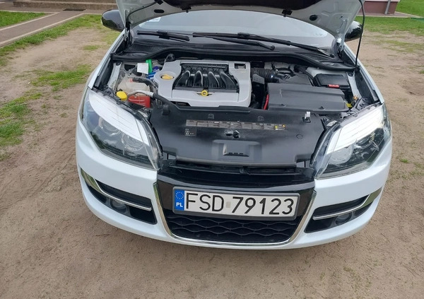 Renault Laguna cena 29800 przebieg: 132154, rok produkcji 2012 z Drezdenko małe 466